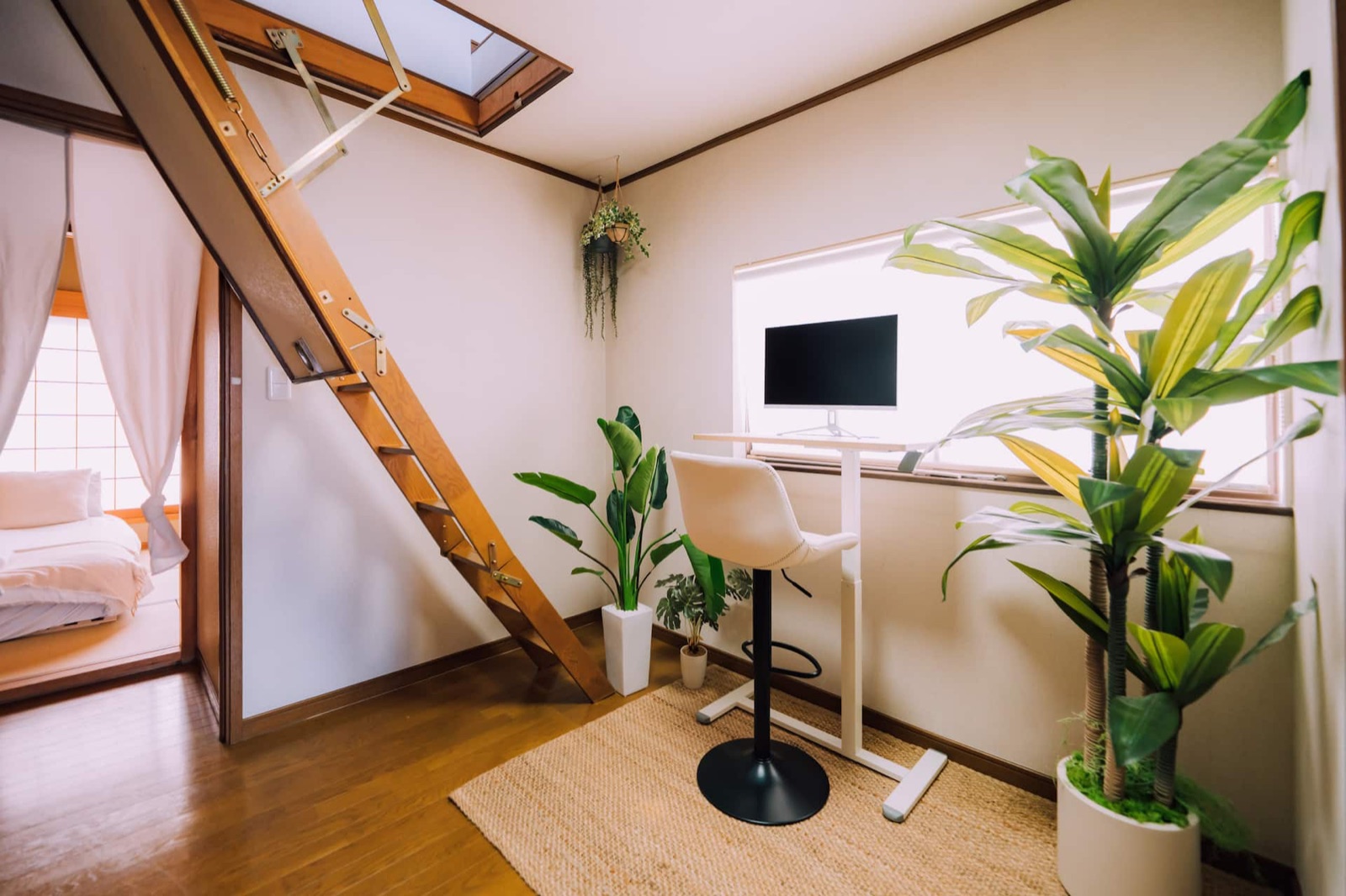 Osaka Castle House — Living room — space for a hammock and a work desk