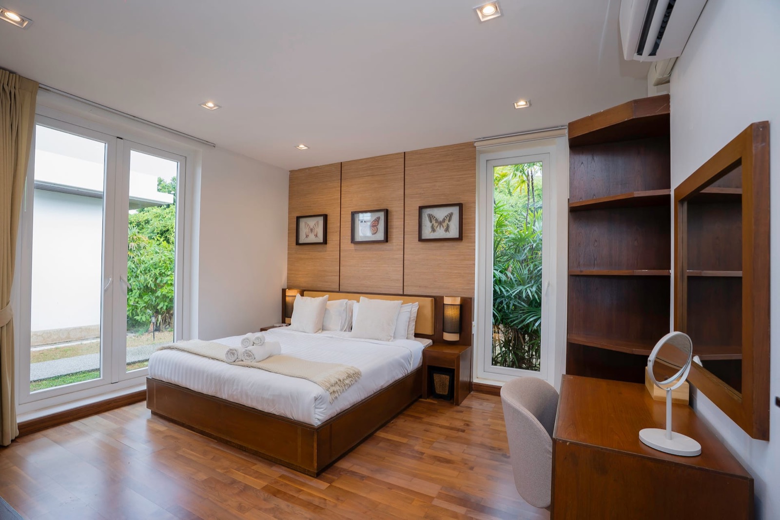 KUMO 雲 — Bedroom 1 — king bed