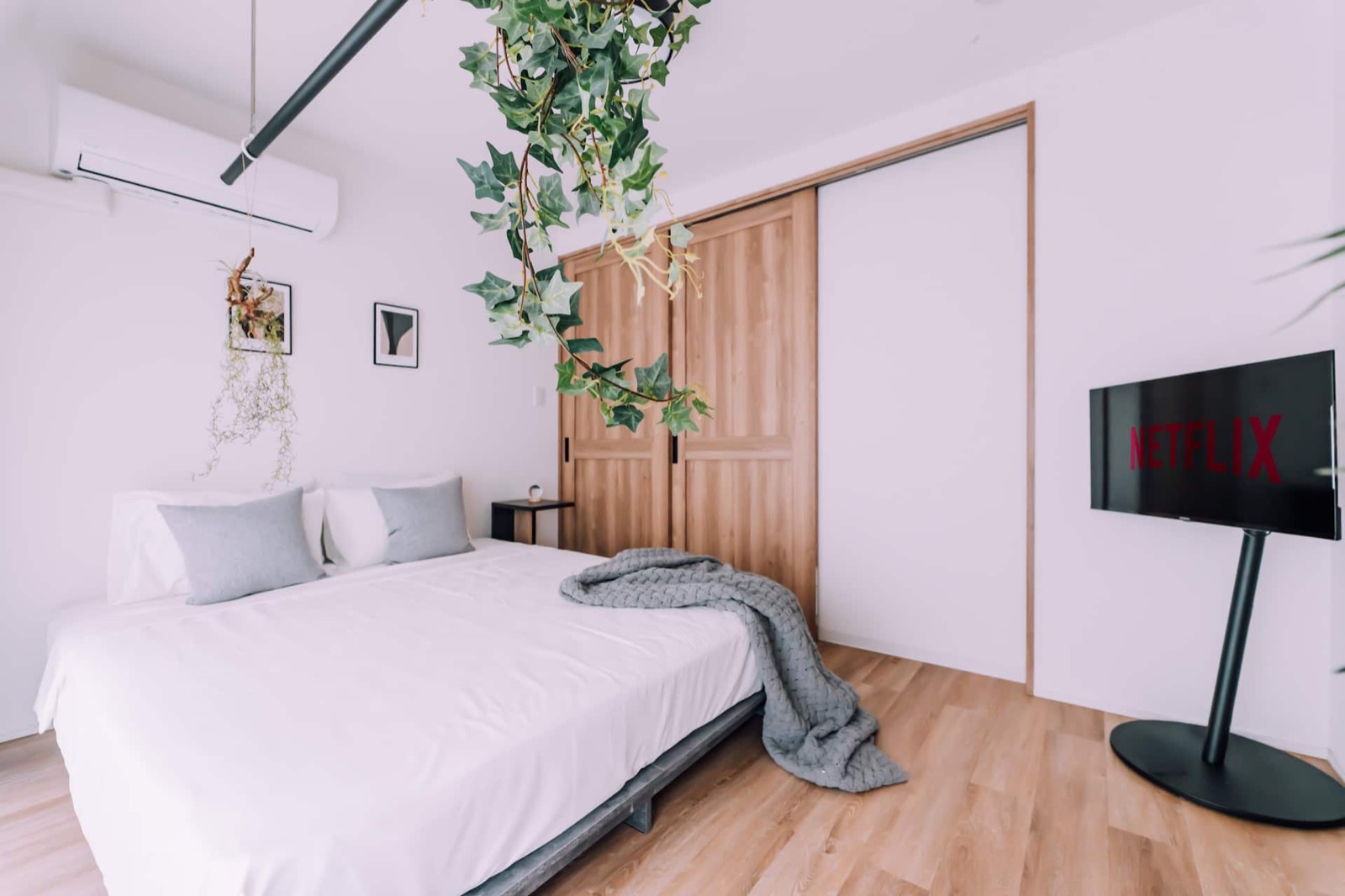 Showa Bloom — Room 301 — minimalist interior